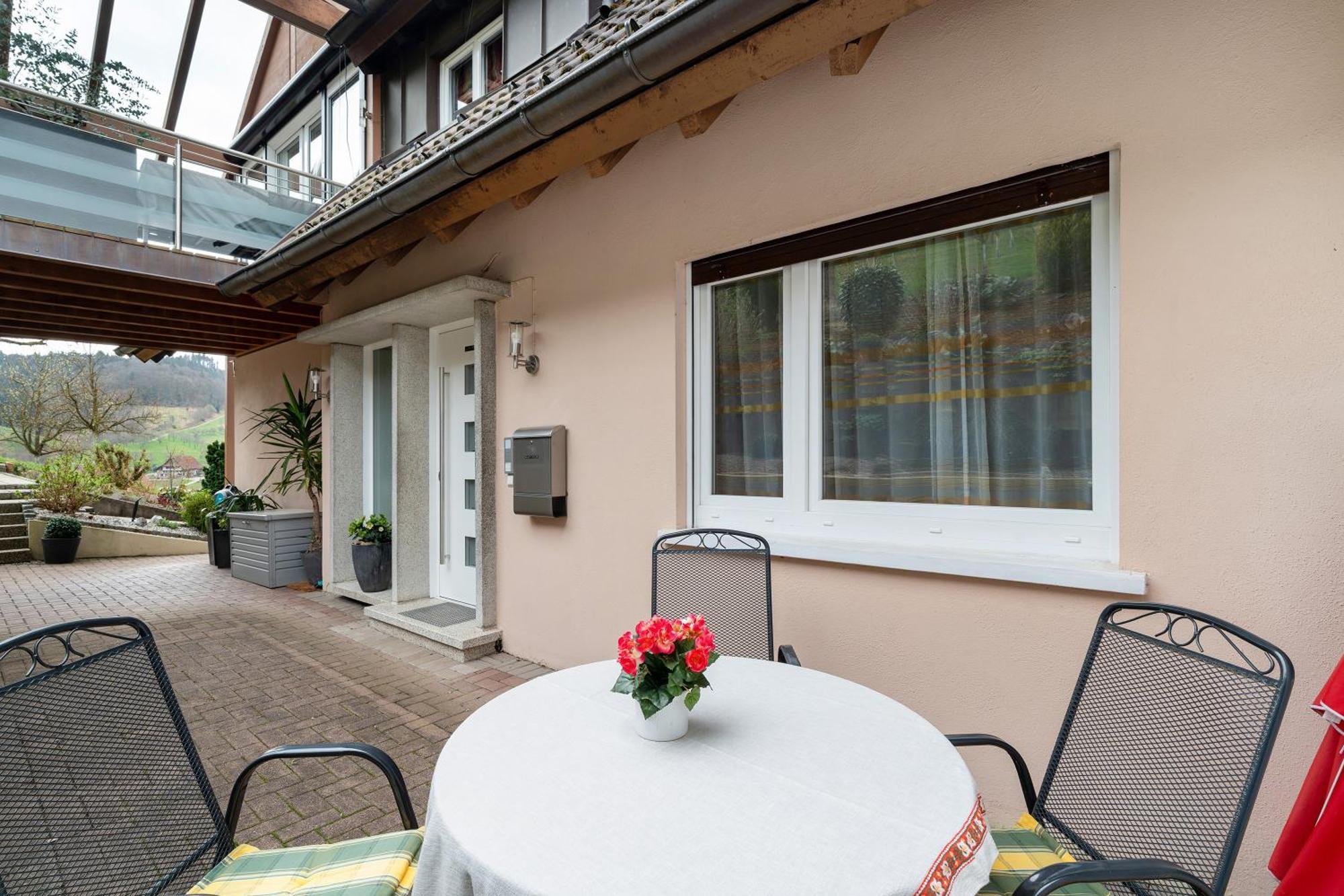 Appartamento Haus Am Schroffen Ottenhofen im Schwarzwald Esterno foto